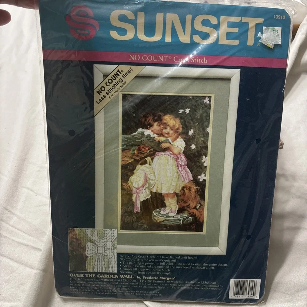 Sunset Over‎ The Garden Wall No Count Cross Stitch 13910 - New